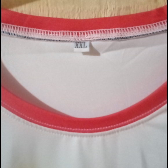 🍓Strawberry Shortcake and 🌈Rainbow Brite Top🌟 - Picture 3 of 8